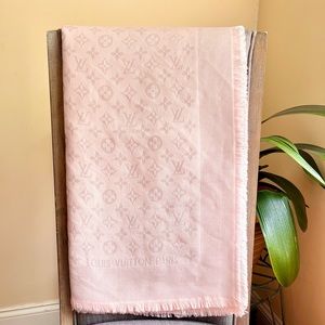 Louis Vuitton Monogram Light Pink Shine Shawl